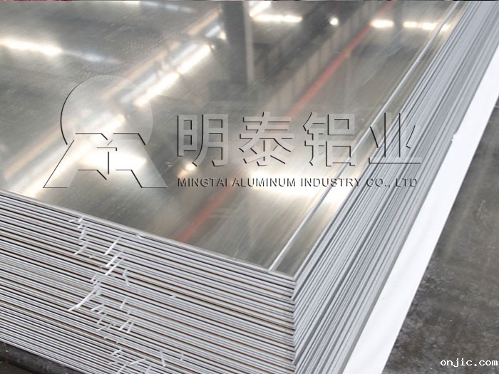 铝板厂家_灯具用1060热轧铝板价格 铝板厂家_灯具用1060热轧铝板价格