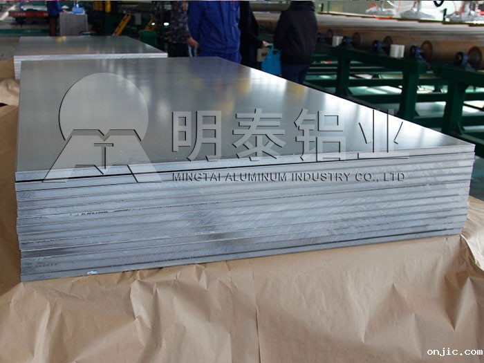 铝板厂家_灯具用1060热轧铝板价格 铝板厂家_灯具用1060热轧铝板价格