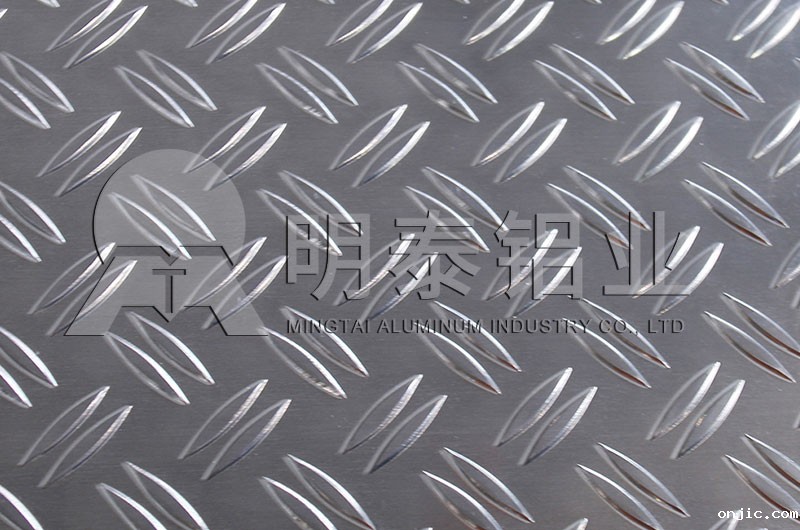 3条筋花纹铝板价格多少_消防车防滑板花纹铝板规格 3条筋花纹铝板价格多少_消防车防滑板花纹铝板规格