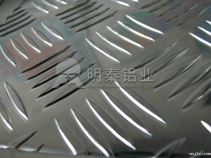 5052花纹铝板厂家-五条筋防滑花纹铝板价格多少 5052花纹铝板厂家-五条筋防滑花纹铝板价格多少